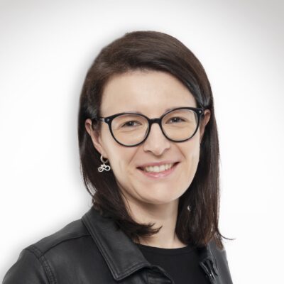 Pracownik naszej firmy - Ada. Zdjęcie portretowe